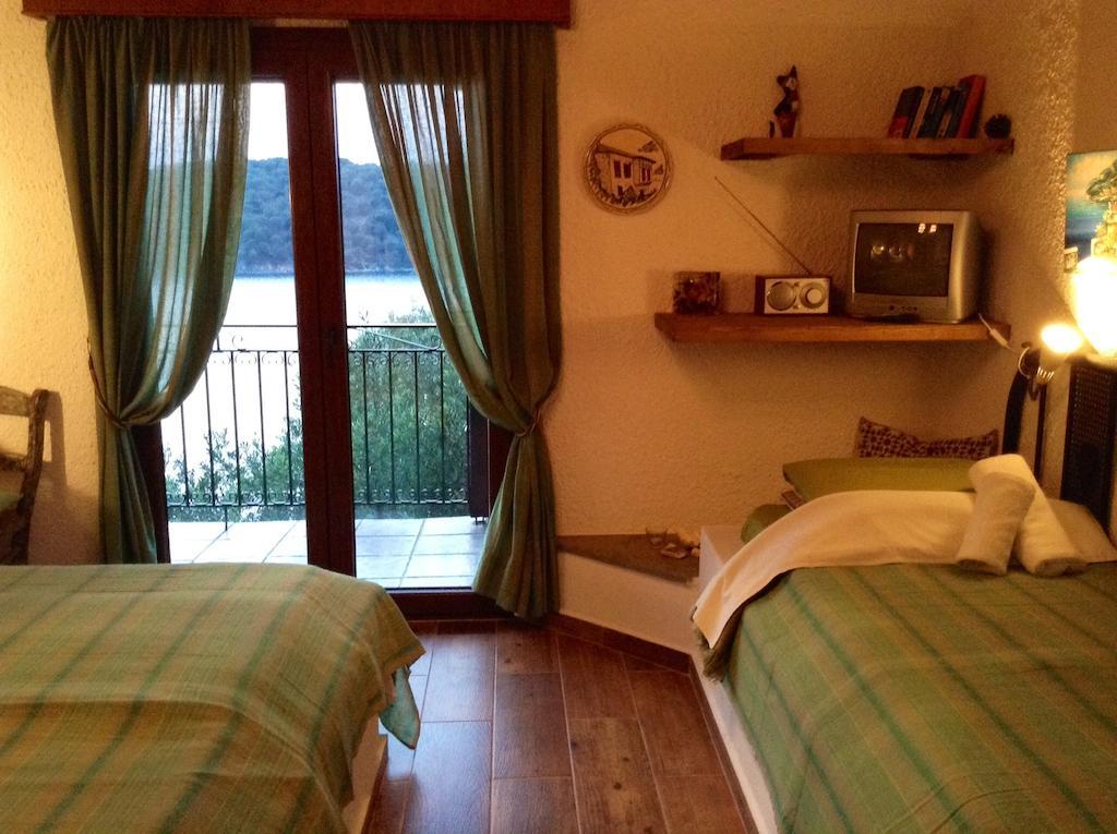 Dimitra Apartments Milina Bagian luar foto