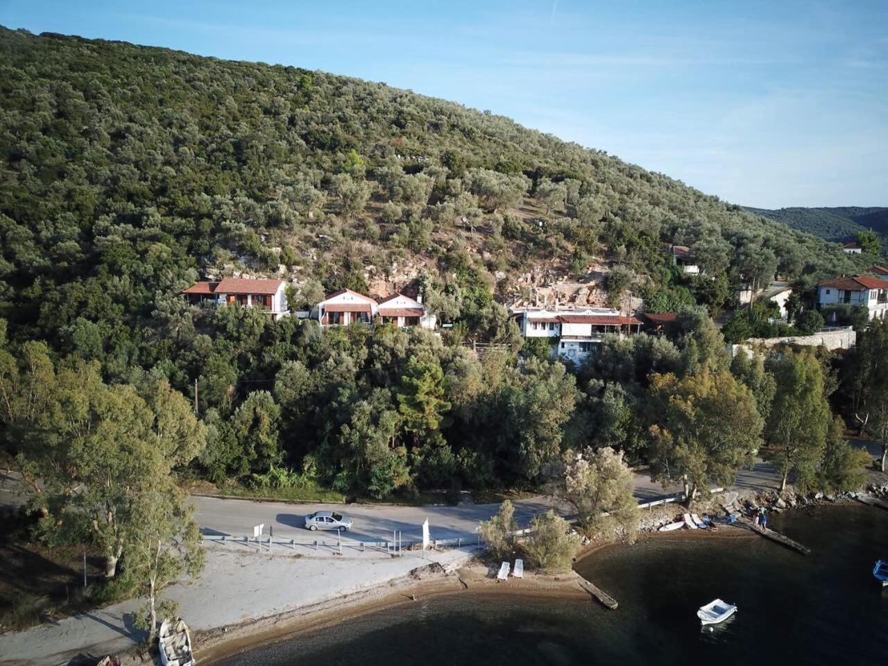 Dimitra Apartments Milina Bagian luar foto